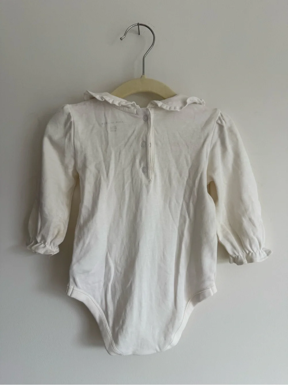 6-12m Janie and Jack Ruffle Collar Long-Sleeve Onesie